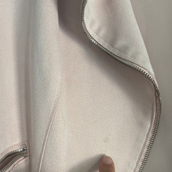 Reserved Blush Leather Jacket for Women - Picture 4 of 8